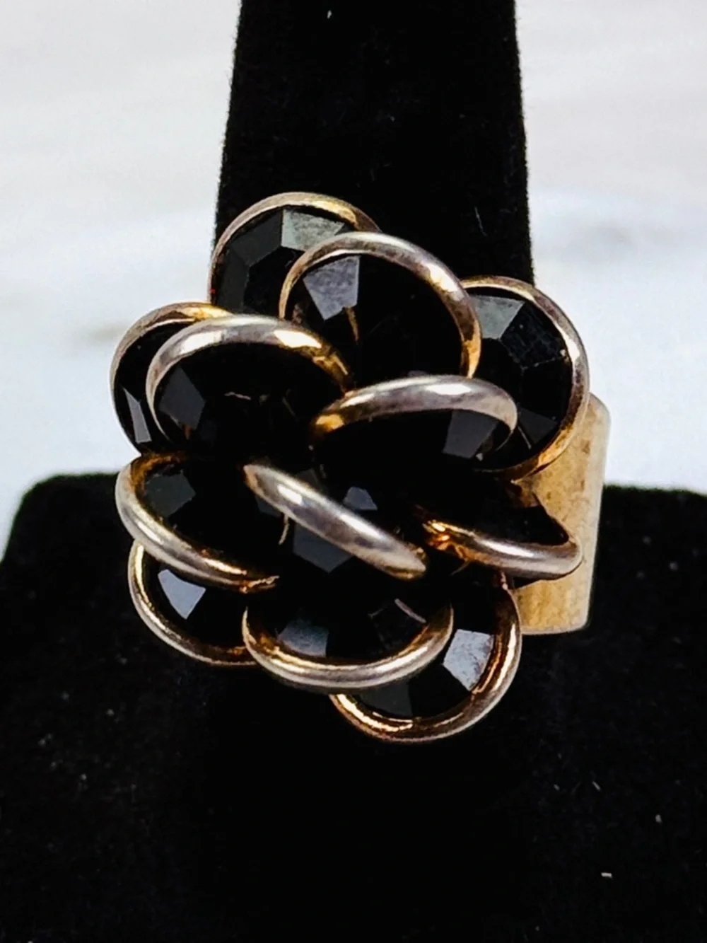 Vintage size 7 1/2 adjustable costume statement ring